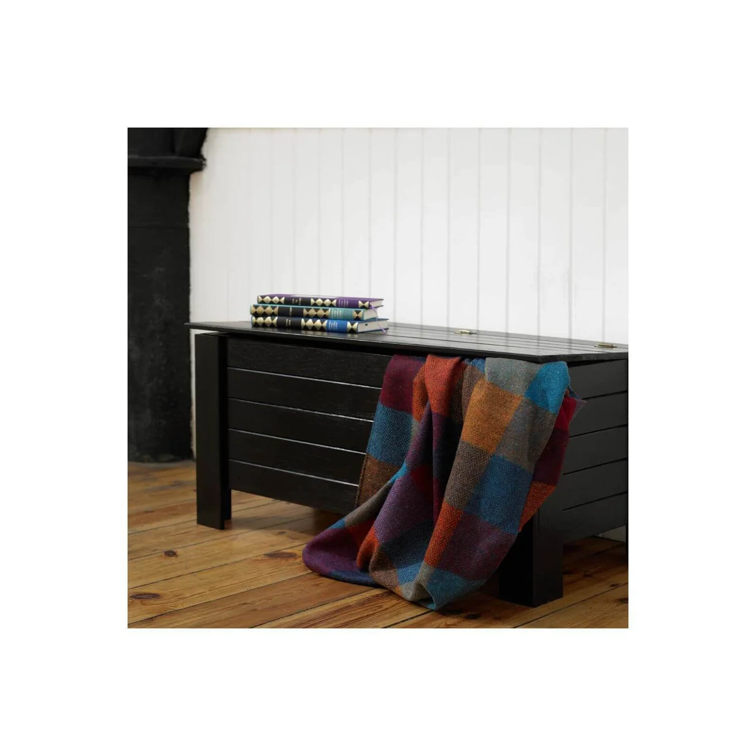 Rust-Oleum Satin Furniture Paint - Carbon - 750ml 5 Rust-Oleum Satin Furniture Paint - Carbon - 750ml - Image 3