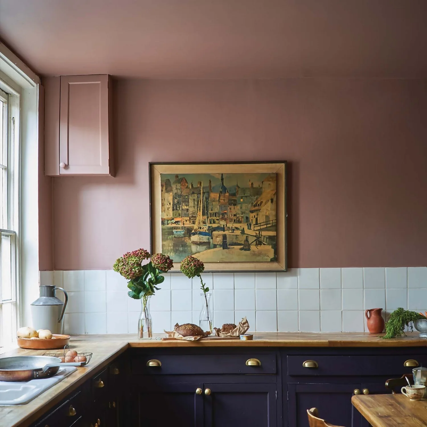 Farrow & Ball Modern Eggshell Paint Sulking Room Pink - 750ml 4 Farrow & Ball Modern Eggshell Paint Sulking Room Pink - 750ml - Image 2